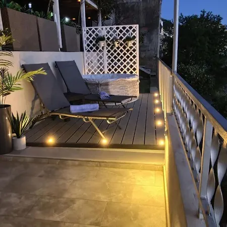 Kate's Studio With An Amazing View *