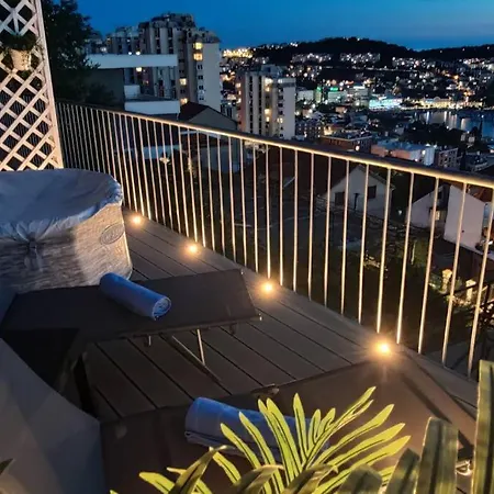 Kate's Studio With An Amazing View *